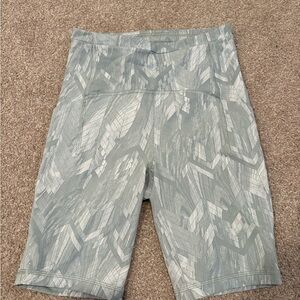 lululemon athletica Patterned Gray Bike Shorts